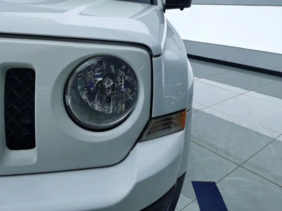 Jeep Patriot — миниатюра 5