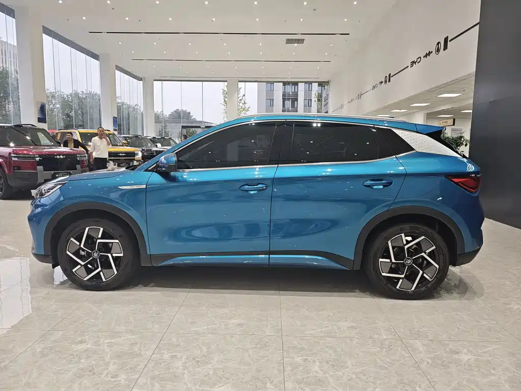 BYD Yuan Plus — миниатюра 8