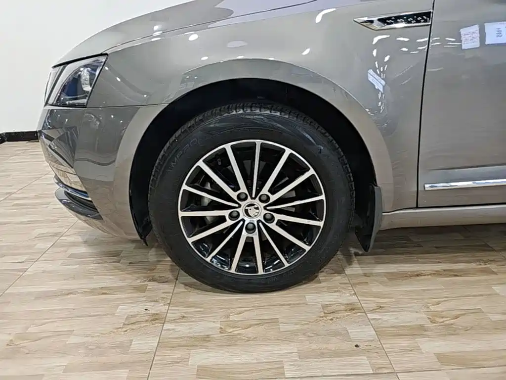 Skoda Octavia — миниатюра 23