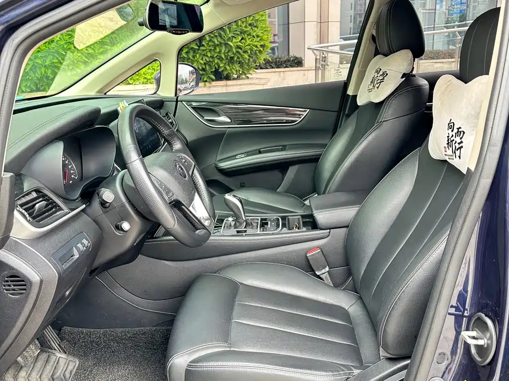 BYD MAX — миниатюра 4
