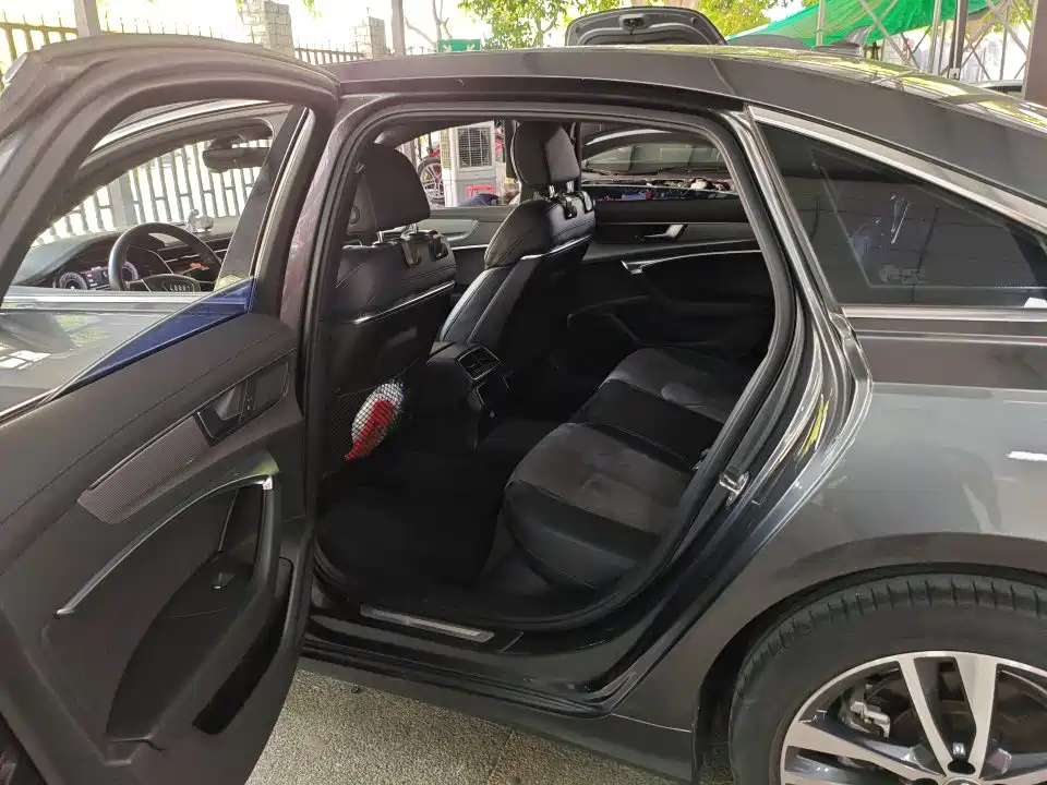 Audi A6L — миниатюра 5