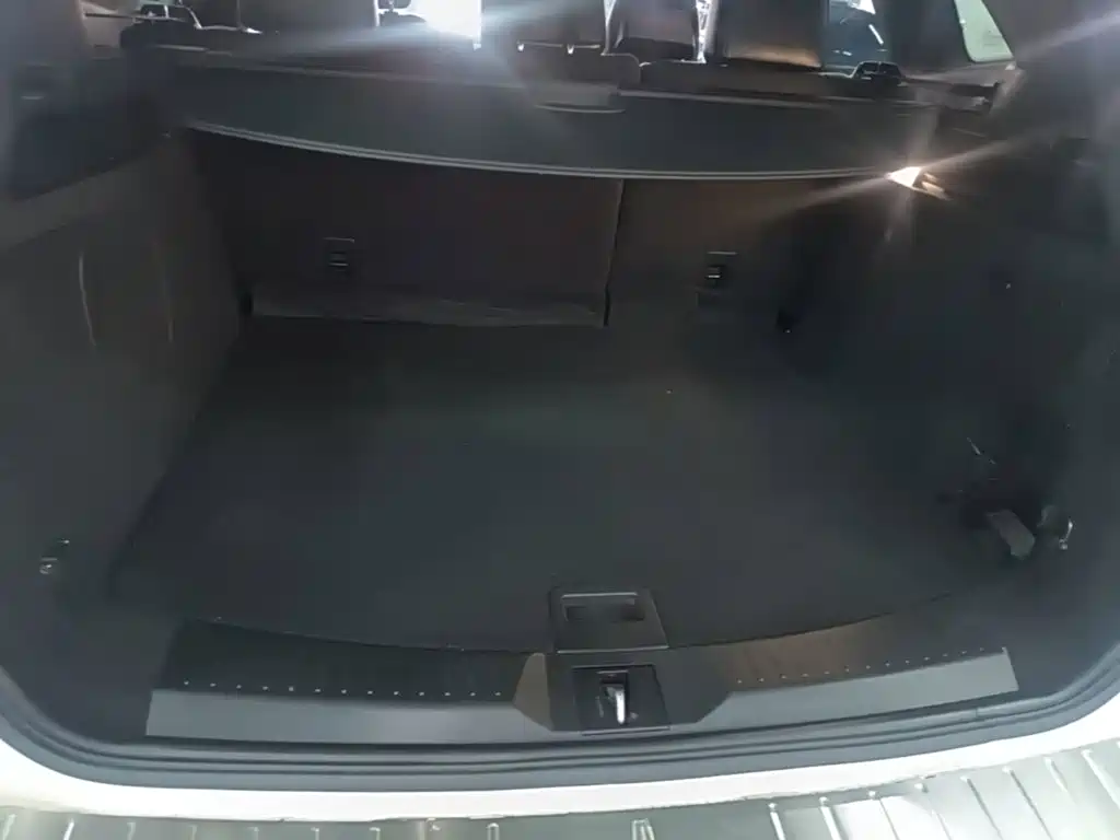 Lincoln MKC — миниатюра 19