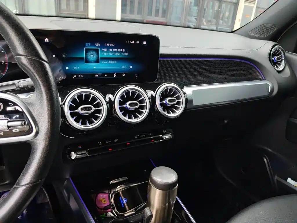 Mercedes-Benz GLB — миниатюра 6