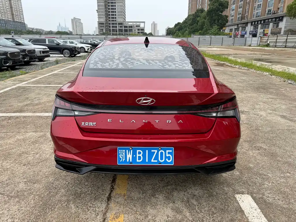 Hyundai Elantra 2021 1.5L CVT LUX Luxury