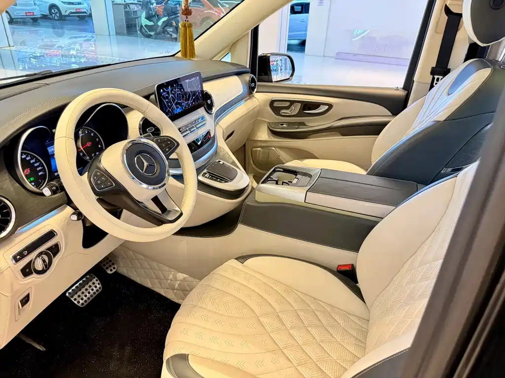 Mercedes-Benz V-Class — миниатюра 4