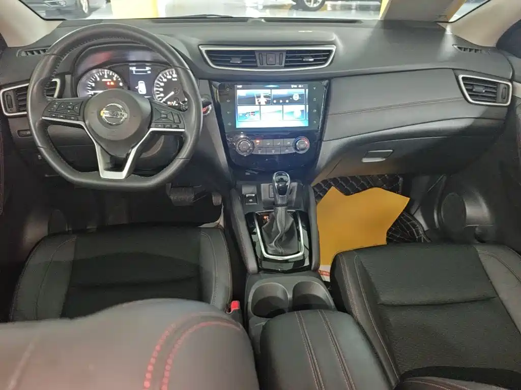 Nissan Qashqai — миниатюра 10