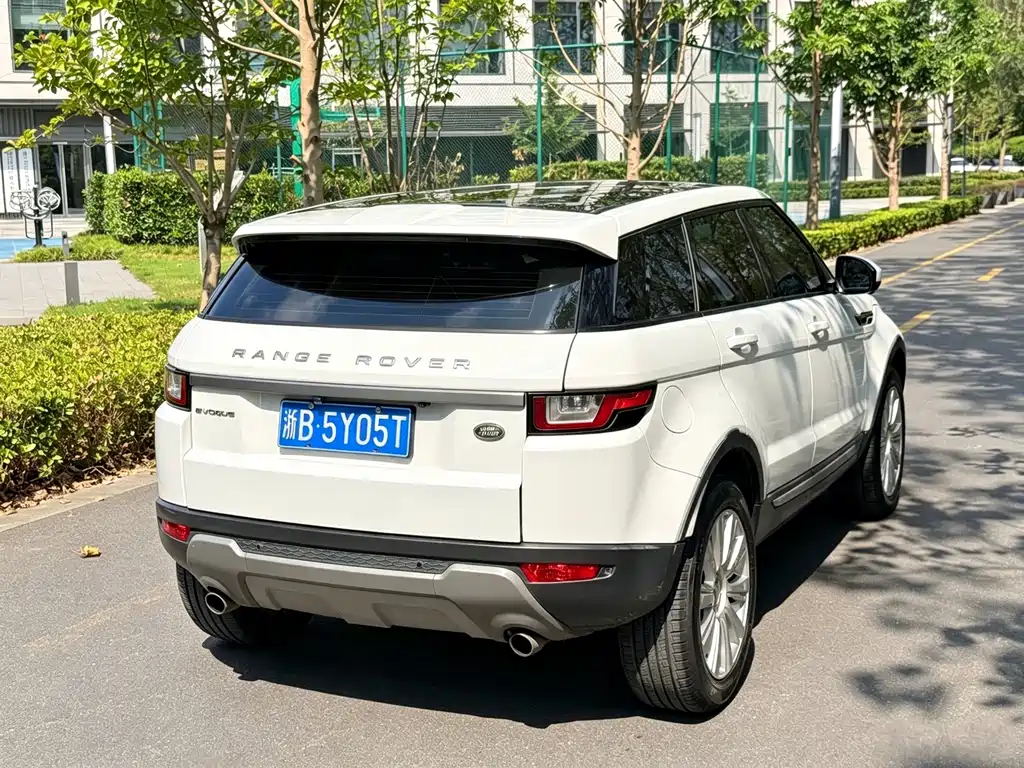 Land Rover Evoque — миниатюра 5
