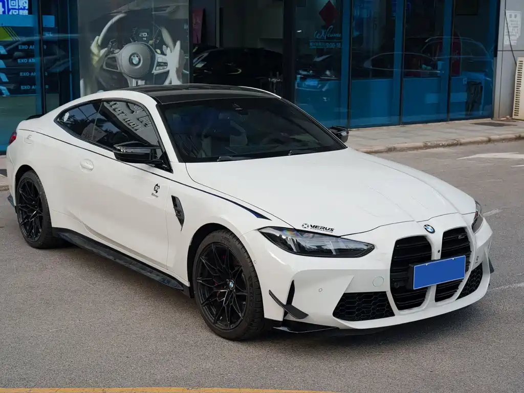 BMW M4 — миниатюра 3