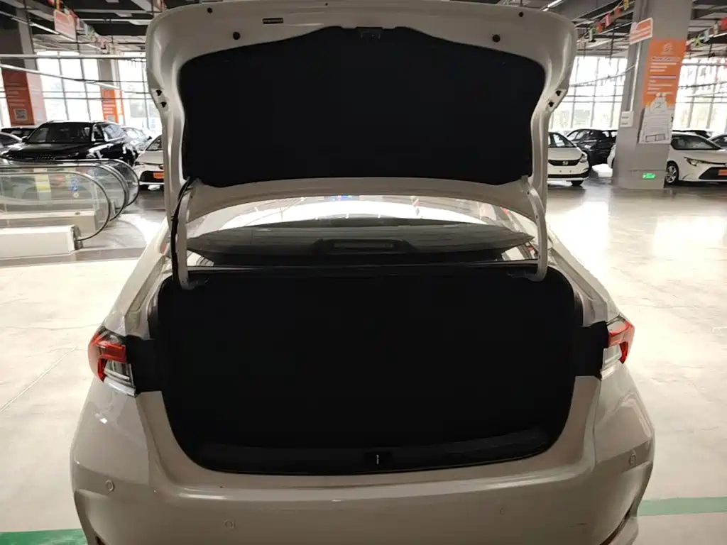 Toyota Corolla — миниатюра 19