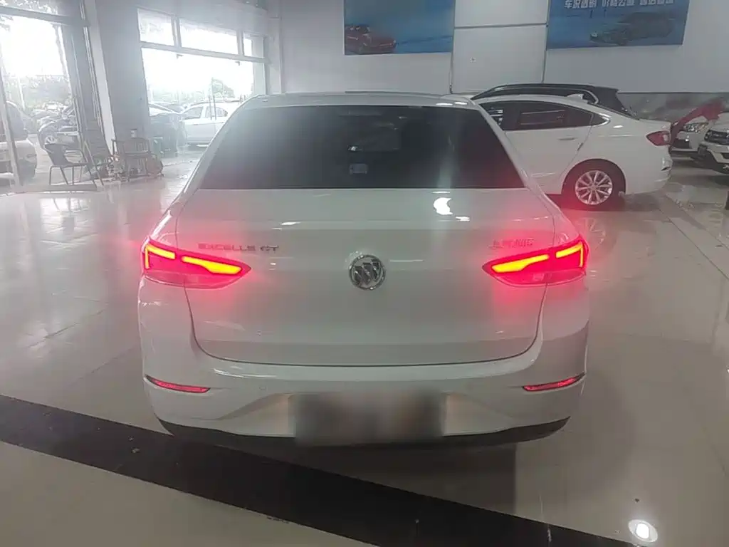 Buick Excelle — миниатюра 6