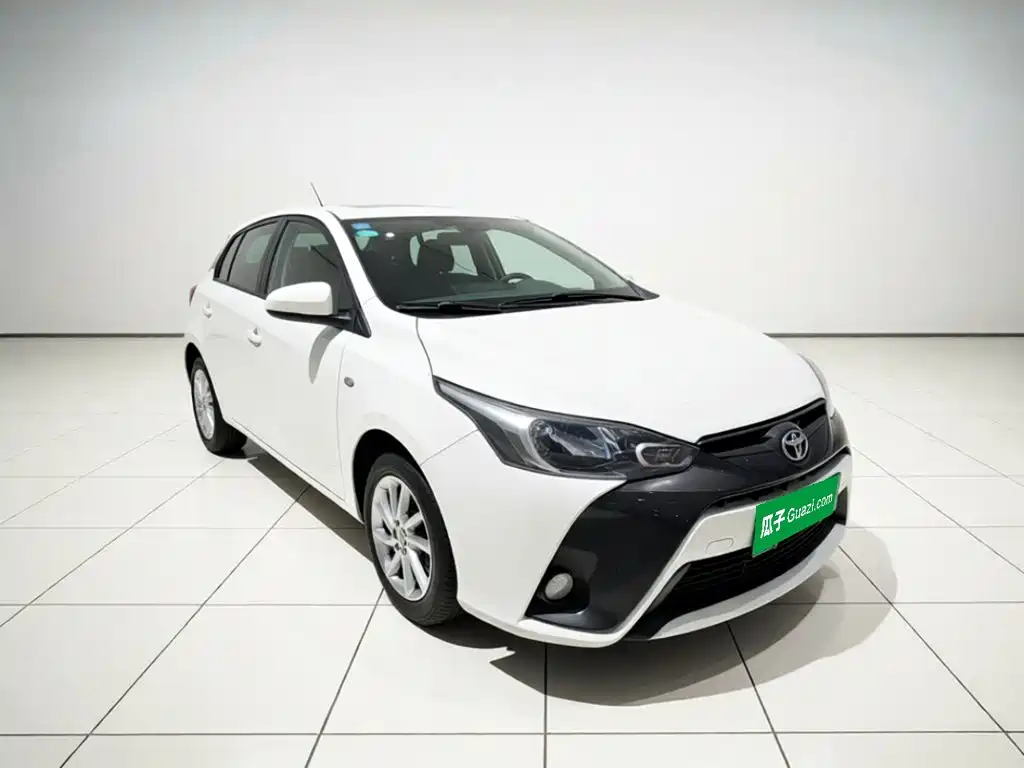 Toyota Yaris L — миниатюра 3