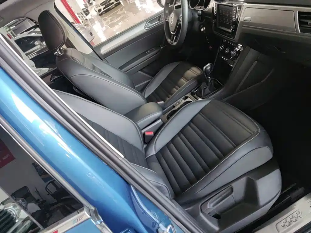Volkswagen Touran — миниатюра 25