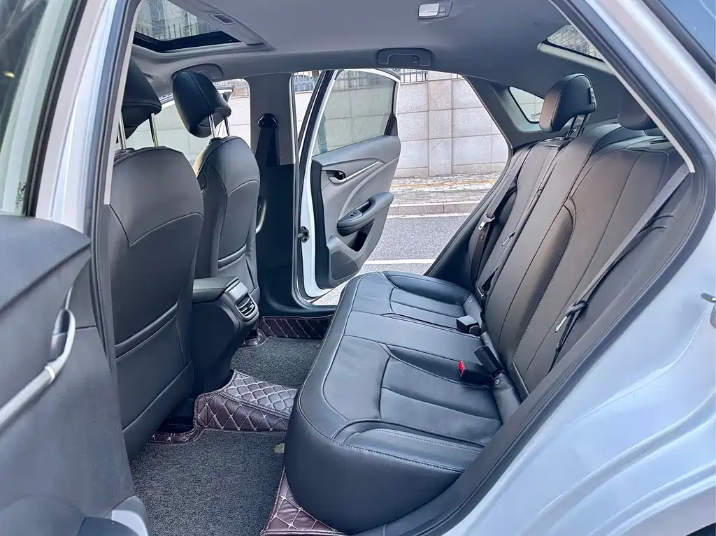Buick Excelle — миниатюра 8