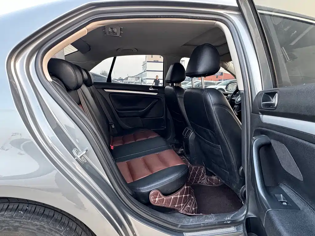Volkswagen Sagitar — миниатюра 11