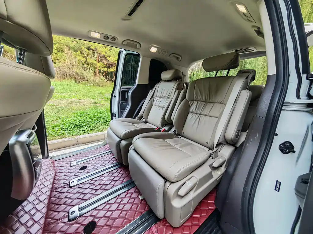 Honda Odyssey — миниатюра 5
