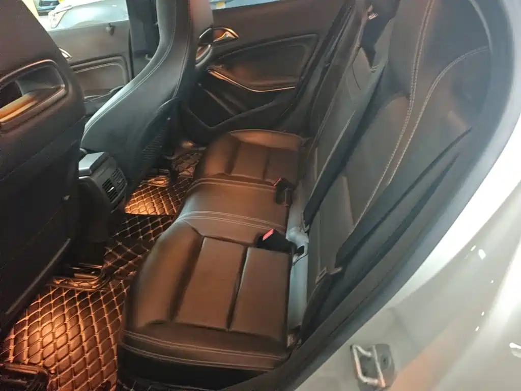 Mercedes-Benz GLA — миниатюра 17