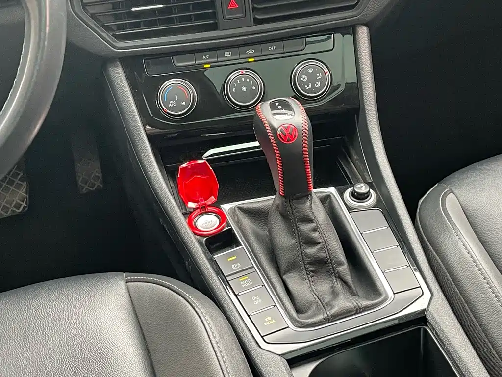 Volkswagen Sagitar — миниатюра 12