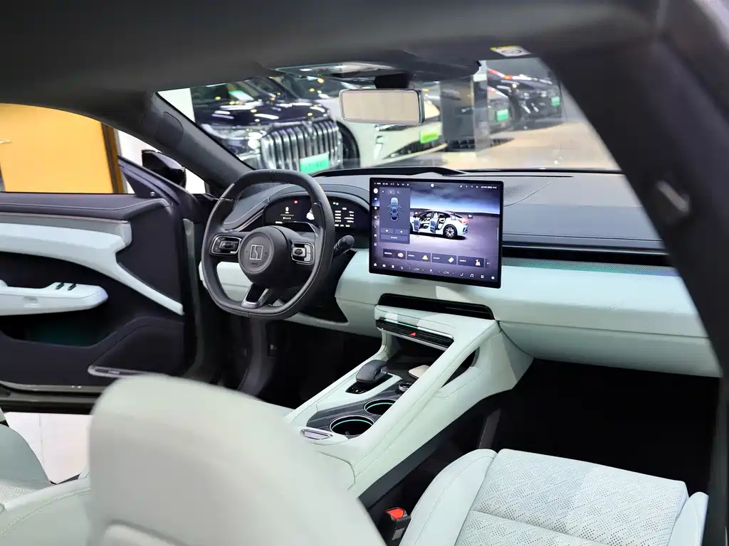 ZEEKR EXTREME KRYPTON 001