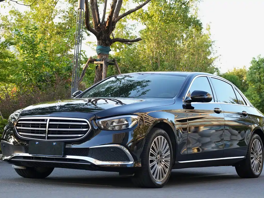 Mercedes-Benz E-Class 2022