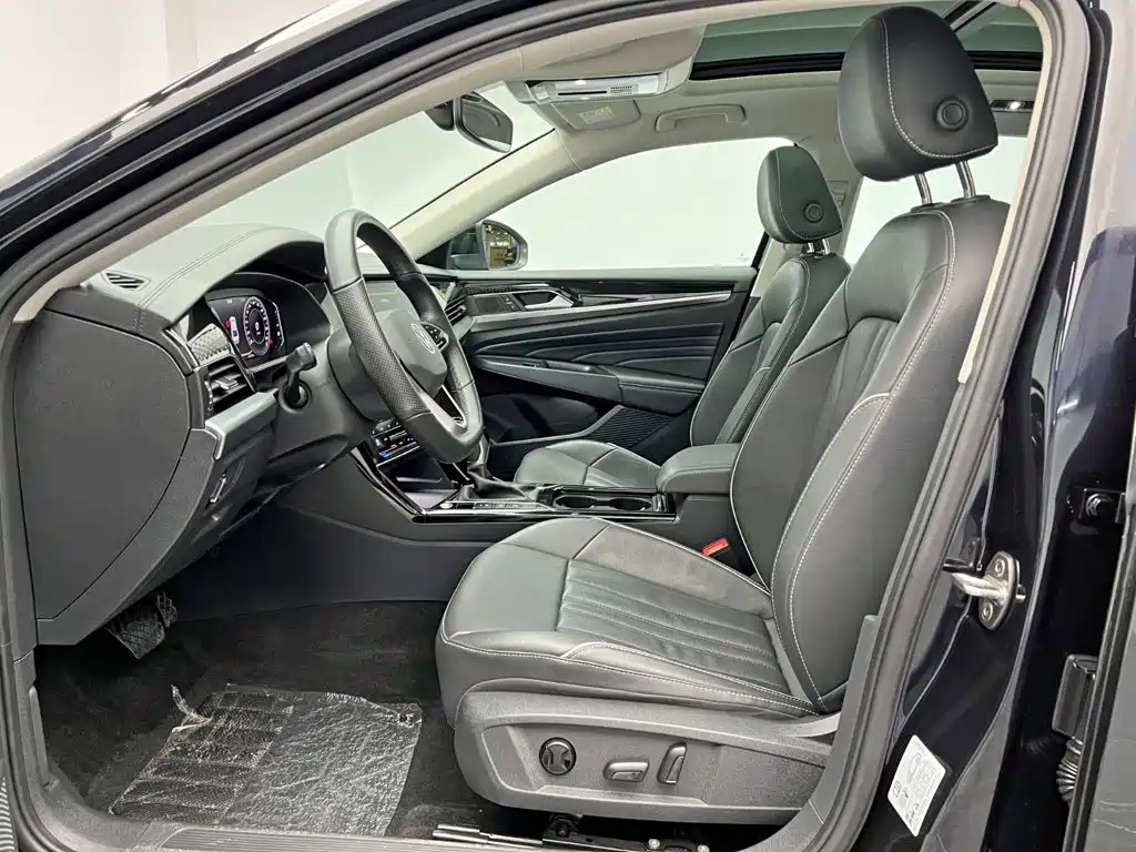 Volkswagen Passat Facelift 330TSI Starry Elite Edition, фото 14