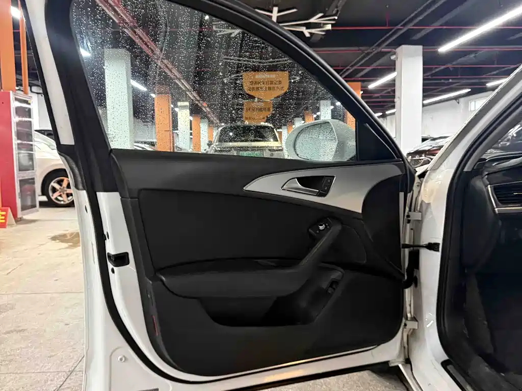 Audi A6L — миниатюра 12