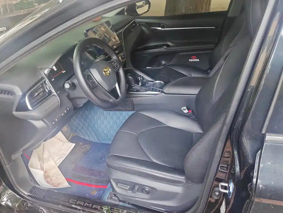 Toyota Camry — миниатюра 9