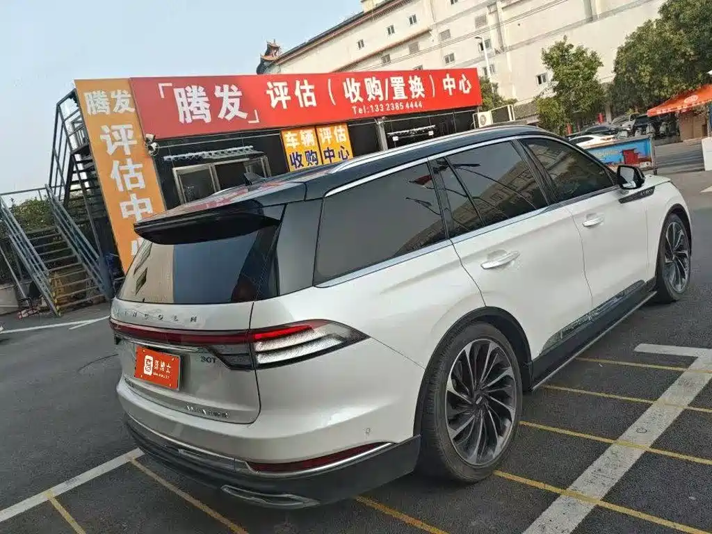 Lincoln Aviator — миниатюра 2