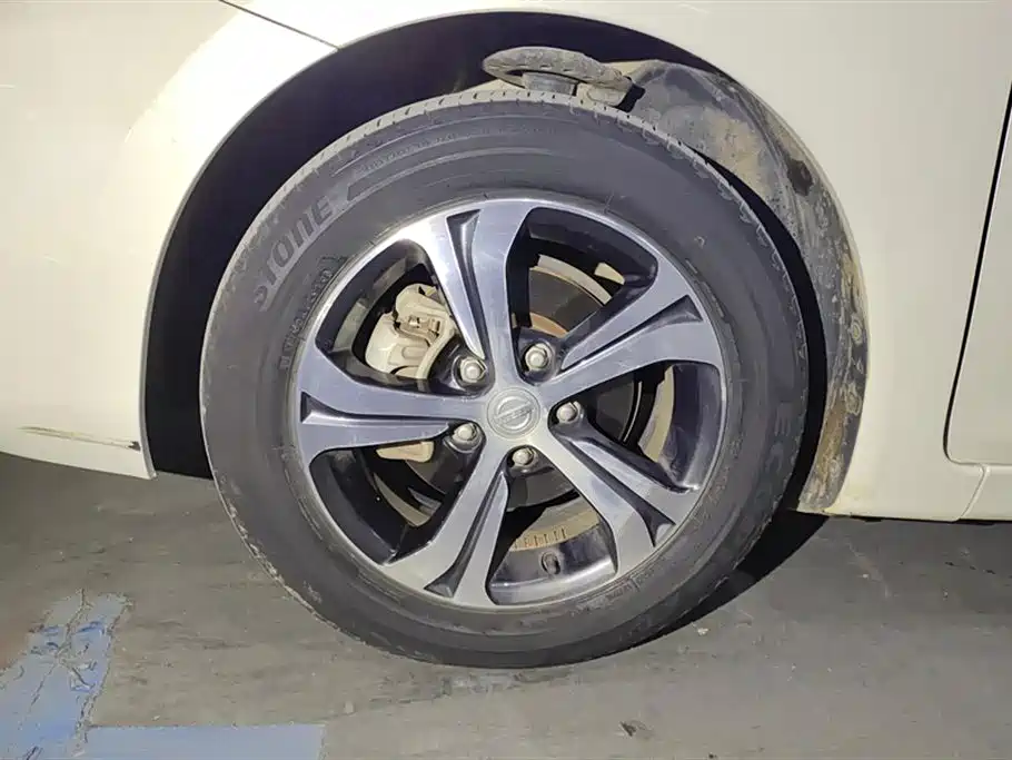 Nissan Tiida 2019 1.6L CVT Smart VI