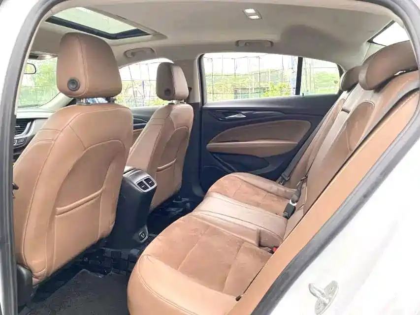 Buick Regal — миниатюра 9