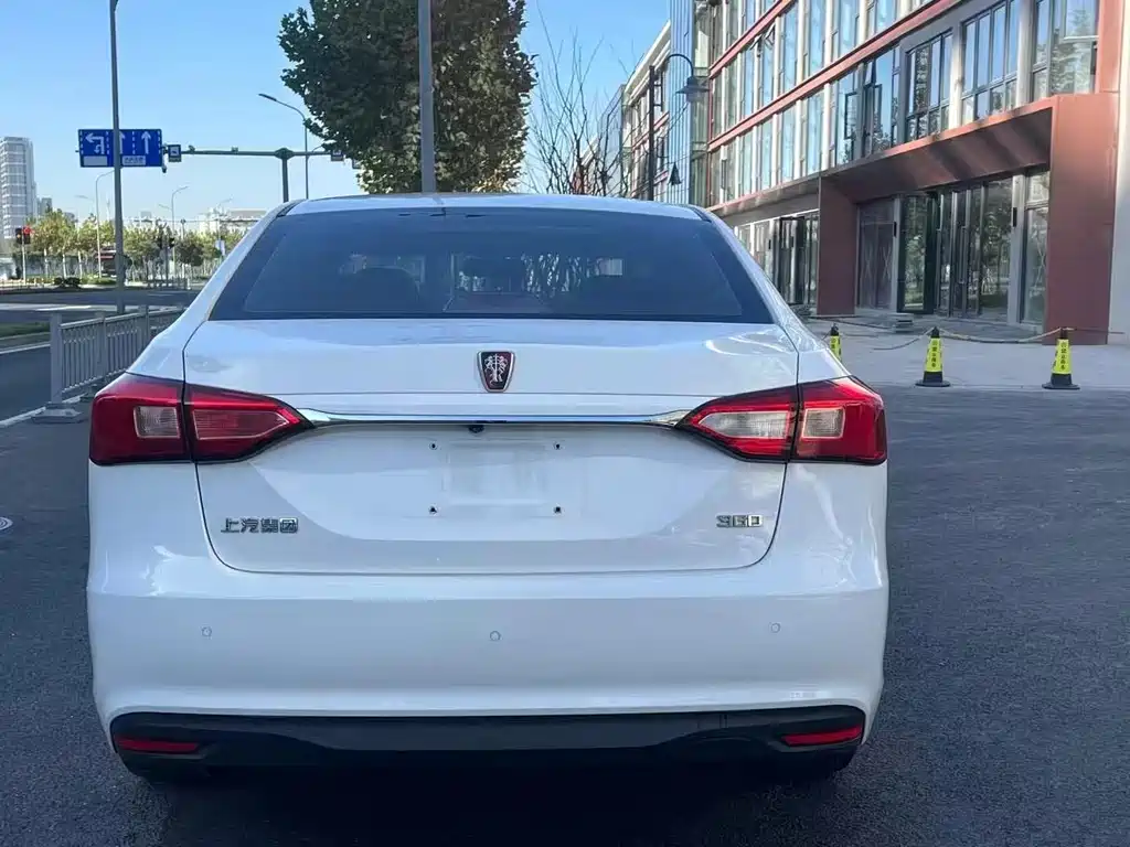 Roewe 360 — миниатюра 9