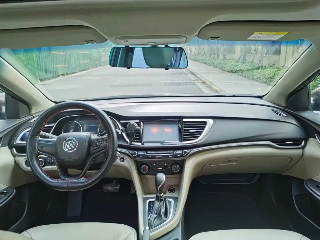 Buick Excelle — миниатюра 10