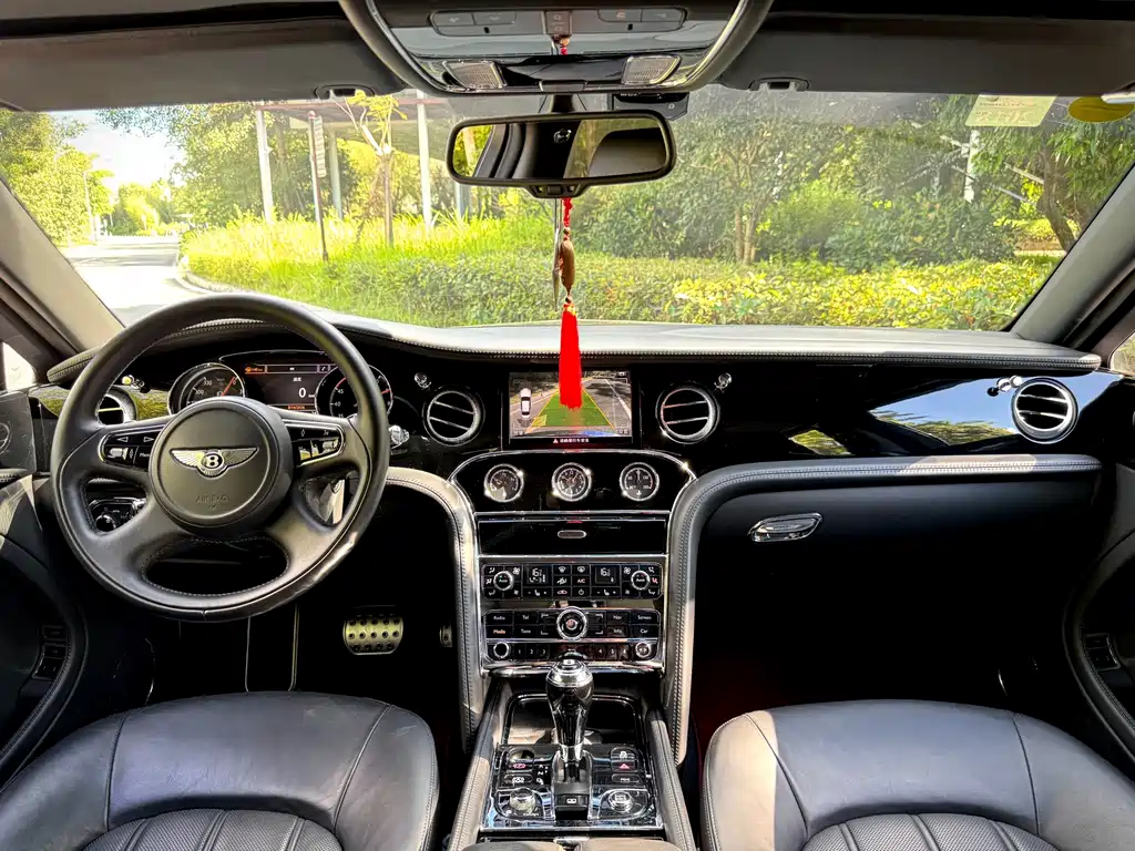 Bentley Mulsanne — миниатюра 19