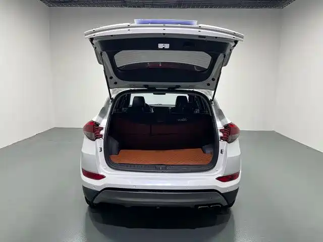 Hyundai Tucson — миниатюра 11