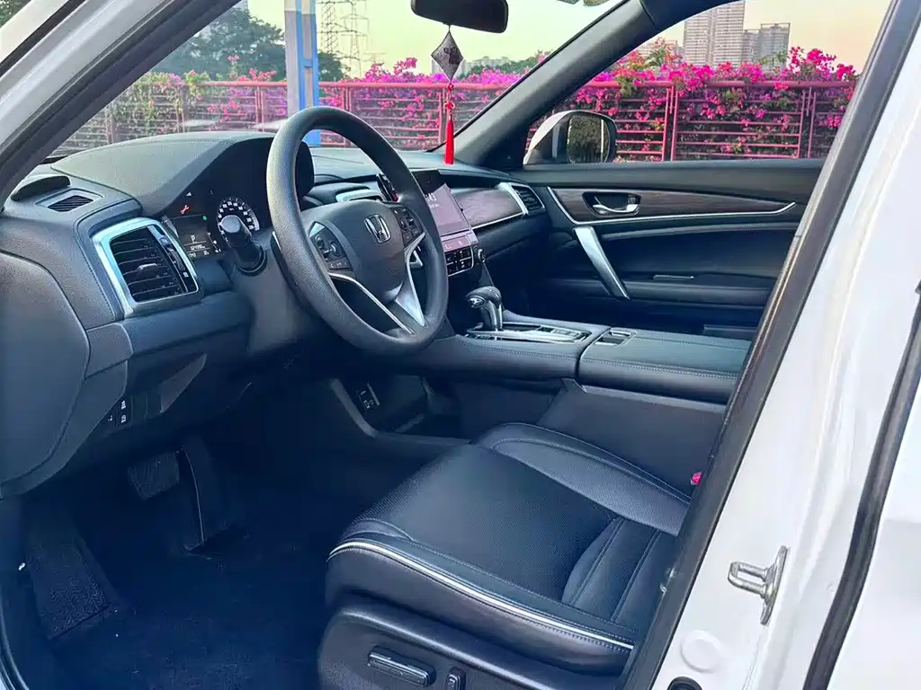 Honda UR-V — миниатюра 8