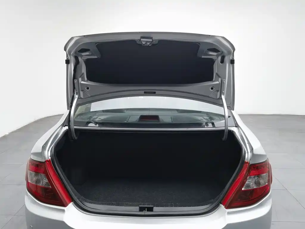 BYD F3 — миниатюра 16