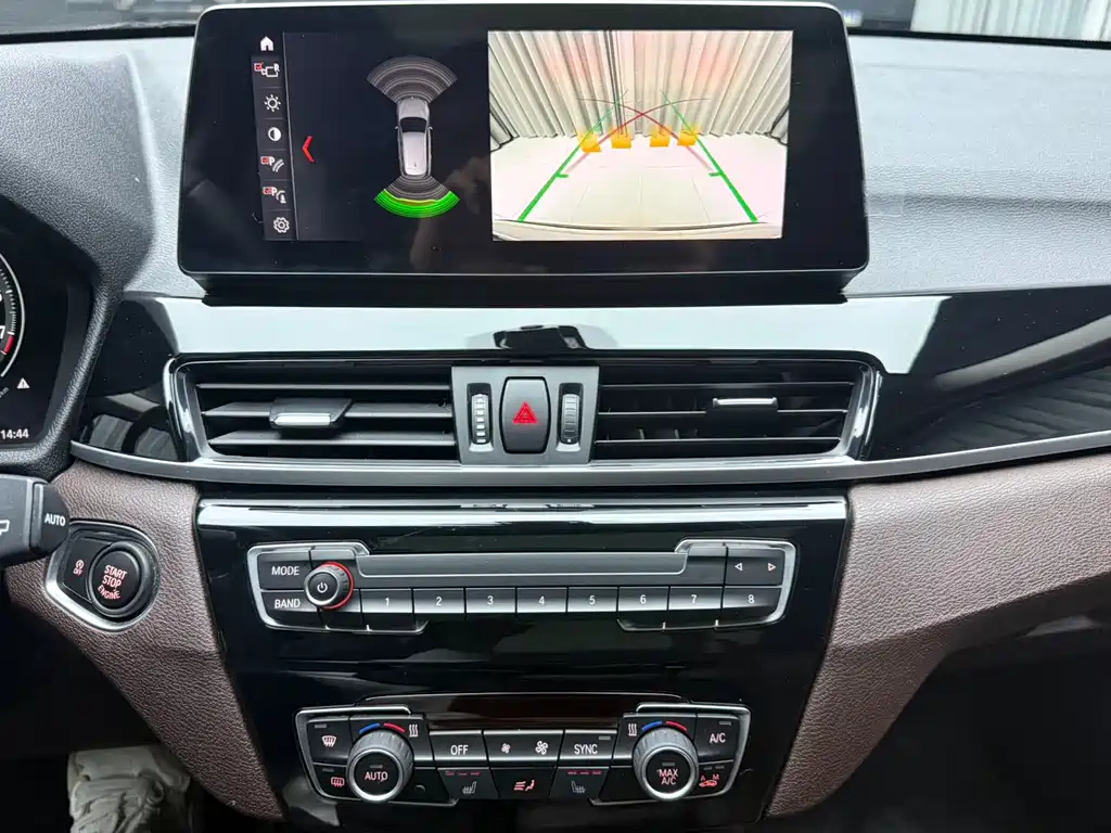 BMW X1 — миниатюра 9