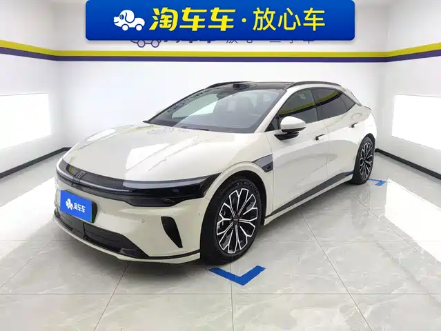 2025 Zeekr 007
