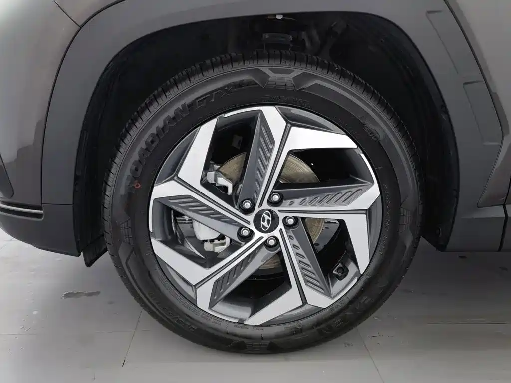 Hyundai Tucson — миниатюра 17