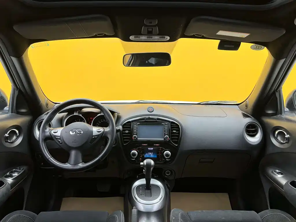 Infiniti ESQ — миниатюра 9