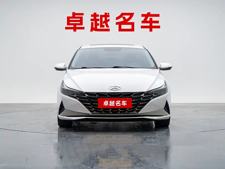 Hyundai Elantra — миниатюра 6