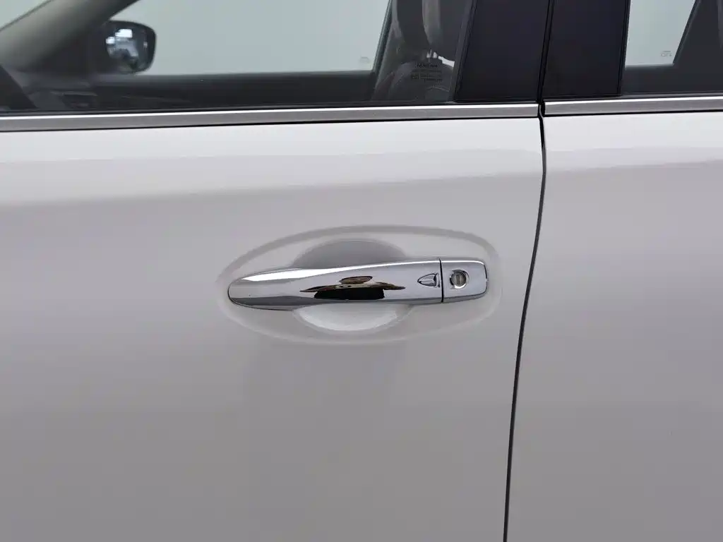 Nissan X-Trail — миниатюра 18