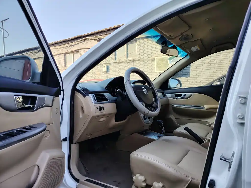 Buick Excelle 1.5L Auto Classic Type, фото 6