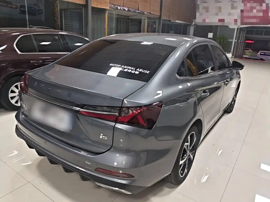 Roewe i5 — миниатюра 7