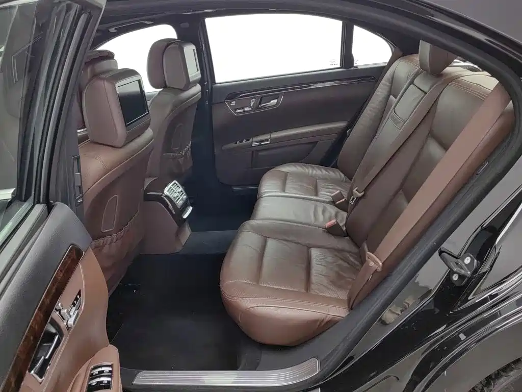 Mercedes-Benz S-Class — миниатюра 15