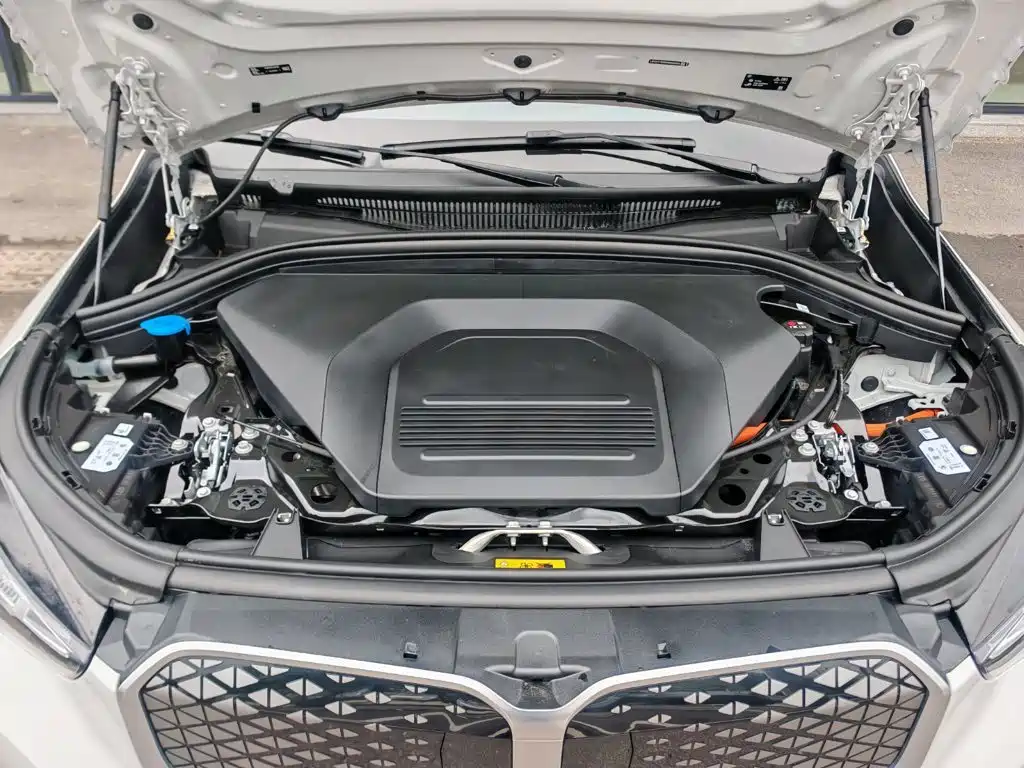 BMW iX1 2023 eDrive25L M Sport