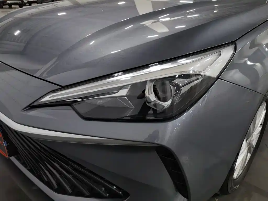 Roewe i5 — миниатюра 7