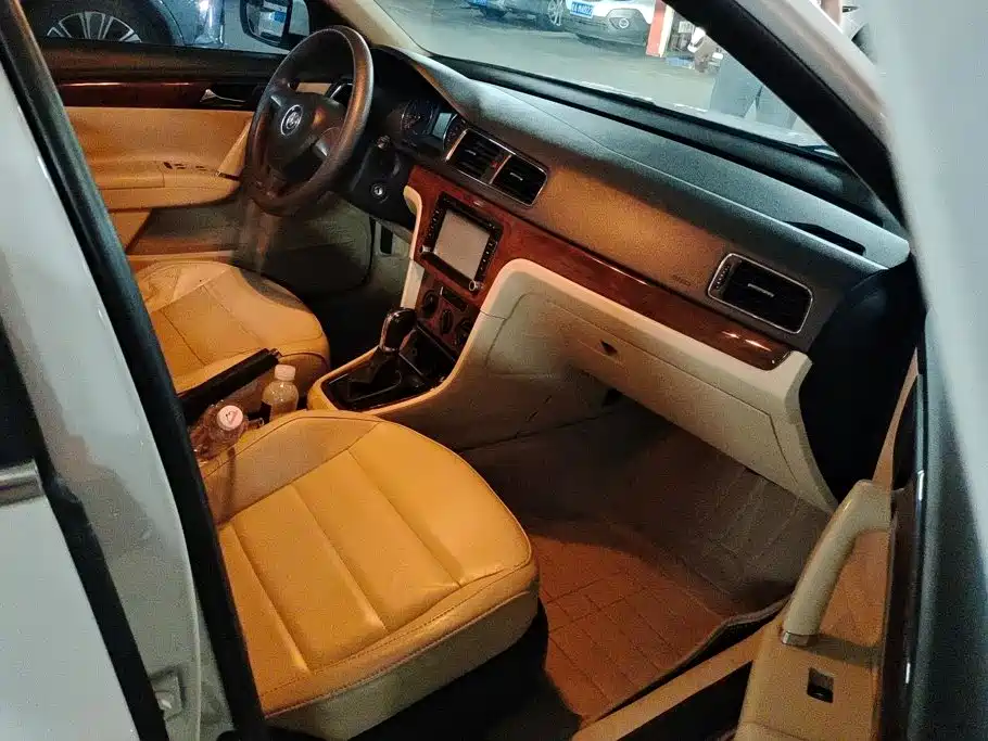 Volkswagen Lavida — миниатюра 8