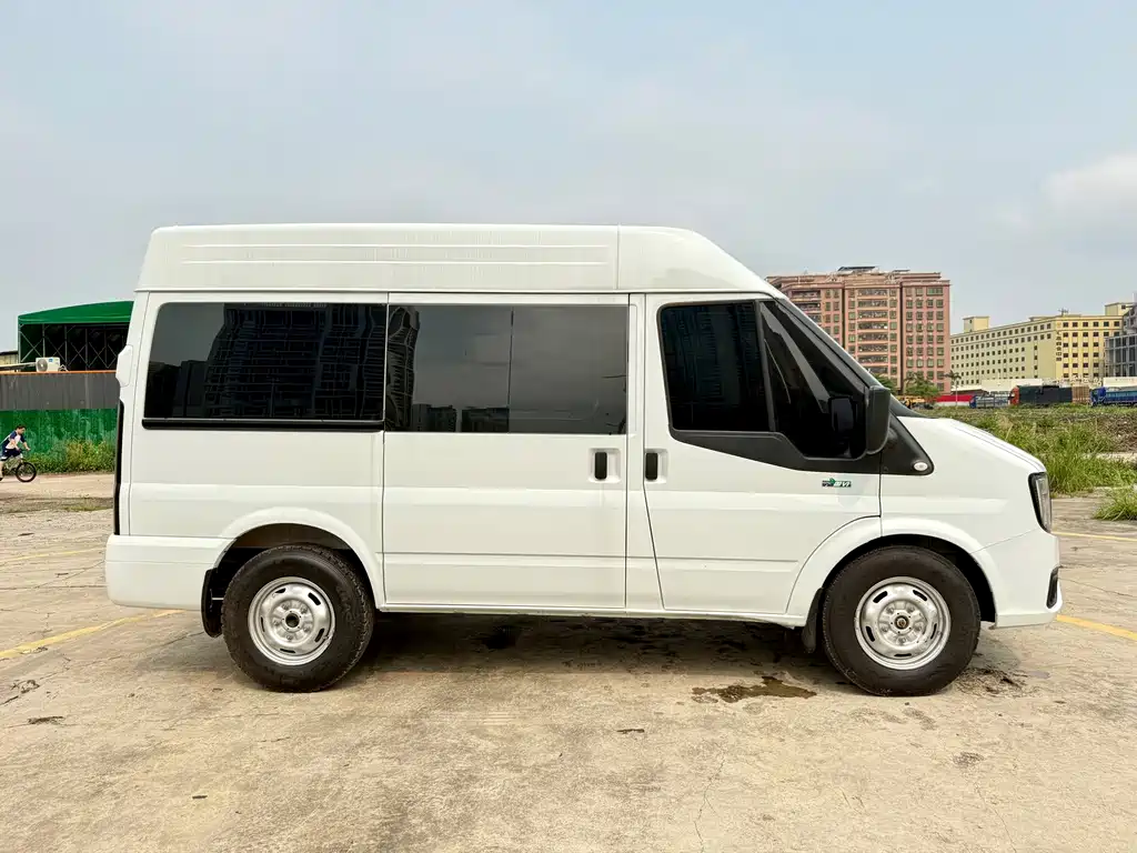 JMC JMC Fushun — миниатюра 4