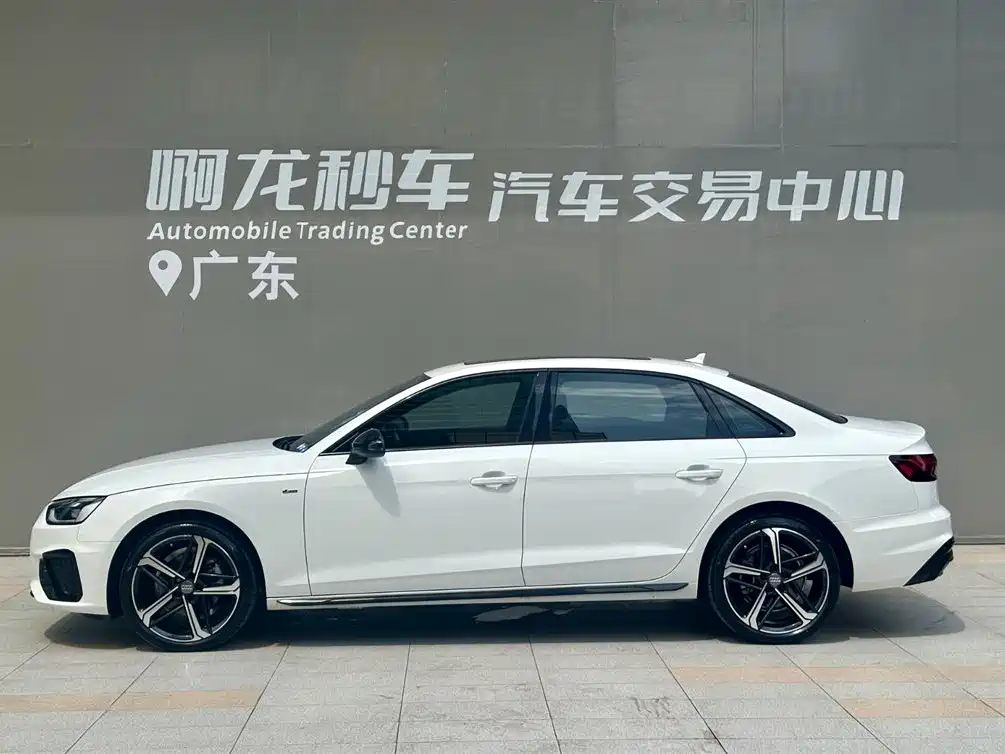Audi A4L 2024 40 TFSI Luxury