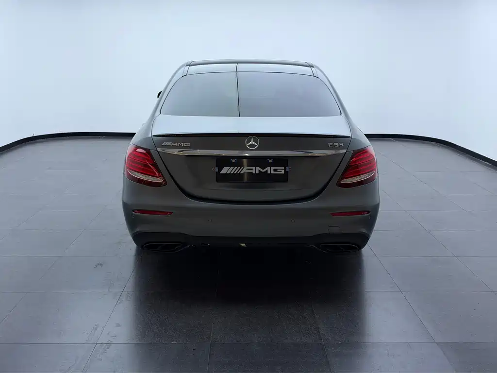 Mercedes-Benz E-Class AMG — миниатюра 7